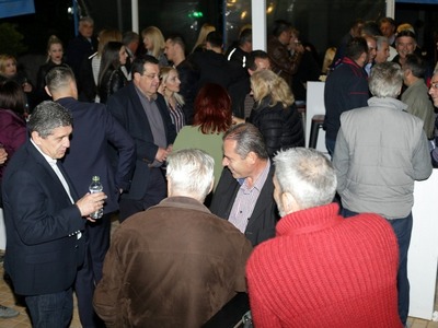  Περιοδεία και πολυπληθής συγκέντρωση στ...