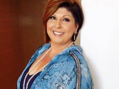 Απόψε η συγγραφέας των μπεστ σέλερ, Λένα...