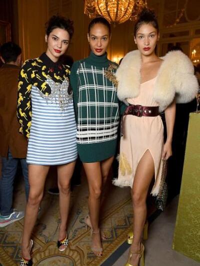 ΚΕΝΤΑΛ, ΤΖΟΑΝ, ΜΠΕΛΑ