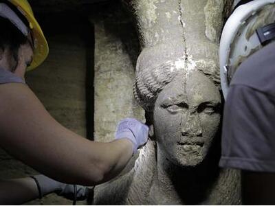 Οι Καρυάτιδες της Αμφίπολης μαγεύουν τον κόσμο