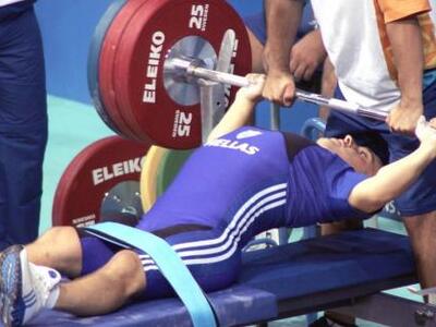 Η Παραολυμπιακή Ομάδα ανοίγει τα φτερά τ...