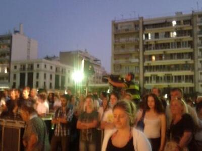 Πάτρα: Σε εξέλιξη η συναυλία για τους υπ...