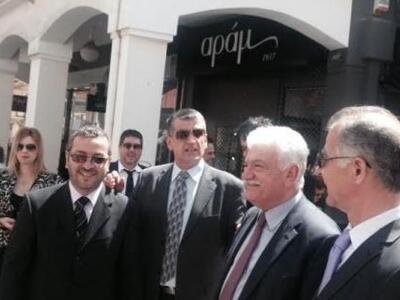 Στο Αίγιο βρέθηκε σήμερα ο υποψήφιος Περ...