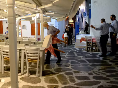 Τουρισμός: Επιστρατεύουν... συγγενείς κα...