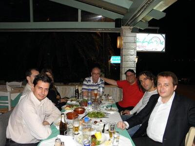 Mια ξεχωριστή βραδιά ...πίσω απ' το τζάμι 