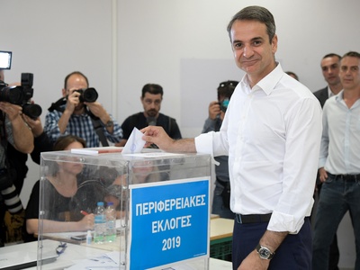 Κυριάκος Μητσοτάκης: Να προσέλθουν οι πο...