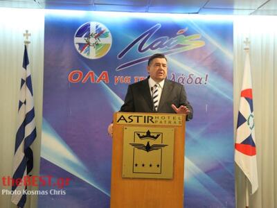 Χρηματισμό στελεχών του καταγγέλει ο Καρατζαφέρης