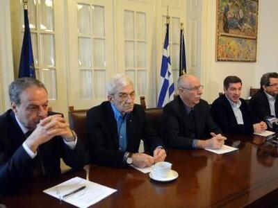 Πάτρα: Περιοδεύων θίασος οι "πέντε ...