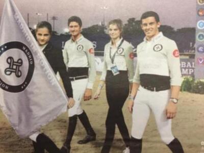 Στη μέση Αλμπέρτο και Αθηνά κατά τη διάρ...