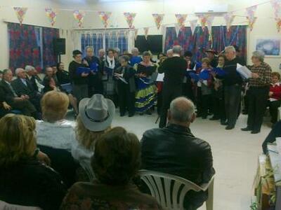 Πάτρα: Αποκριάτικο γλέντι στα ΚΑΠΗ του Κ...