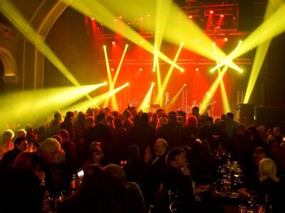 Πάτρα: ΔΕΙΤΕ ΦΩΤΟ από τον 2ο χορό του ντ...