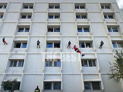 Πάτρα: Oι Άη Βασίληδες και τα ξωτικά &qu...