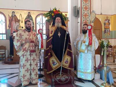 Στη Θεία λειτουργία στον πανηγυρίζοντα ι...