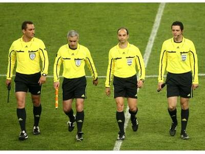 Σκέψη των διαιτητών για αποχή στους αγών...