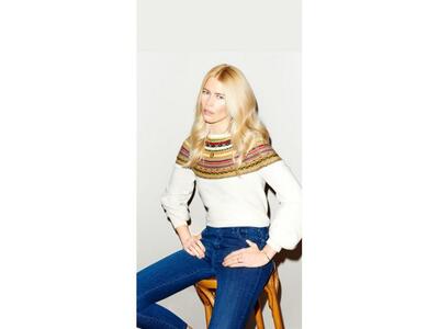 Κλόντια με Claudia Schiffer Knitwear 