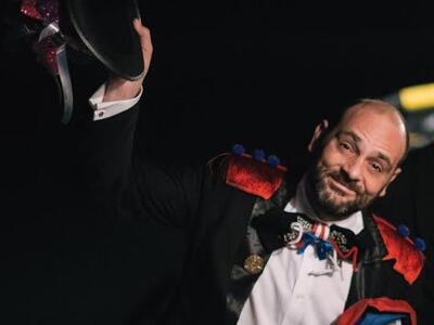 Και… υποψήφιος βουλευτής στο λεύκωμα του...