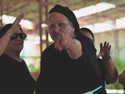 Οι γιαγιάδες της Κρήτης επιστρέφουν: Vir...