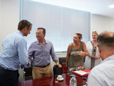 Συνάντηση του Κ. Μητσοτάκη με κατοίκους ...