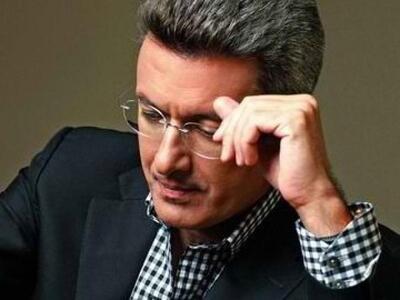 Οι ευχές των επωνύμων στον Νίκο Χατζηνικ...