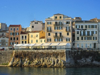 Κέρκυρα: Διακοπές στο πιο αρχοντικό νησί...