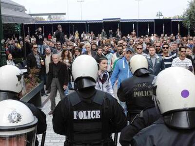 Πάτρα: Υπό αστυνομικό κλοιό η παρέλαση τ...