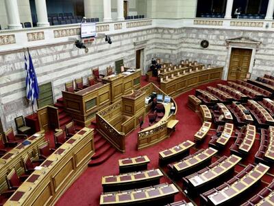 Σε εξέλιξη στη Βουλή η συζήτηση για τον ...