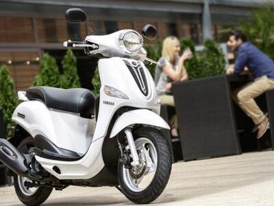 Γνωρίστε το νέο scooter της YAMAHA "...