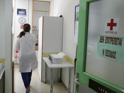 Δυτ. Ελλάδα: Νοσηλευτές κάνουν τον σταυρ...