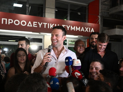 Νέος πρόεδρος του ΣΥΡΙΖΑ - Στέφανος Κασσ...