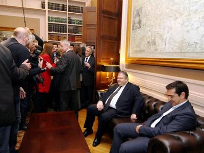 Επί δυο ώρες συζήτησαν Βενιζέλος - Τσίπρας