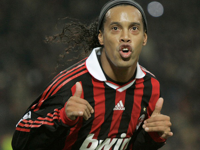 Οι Ιταλοί φέρνουν Ροναλντίνιο σε Ολυμπιακό