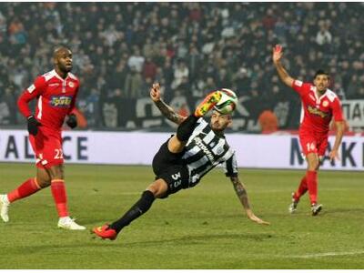 Αμετάβλητη η κατάσταση στην κορυφή της Σουπερλίγκ