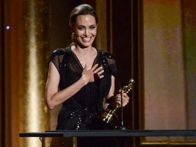 Τιμητικό Όσκαρ στην Αντζελίνα Τζολί για ...