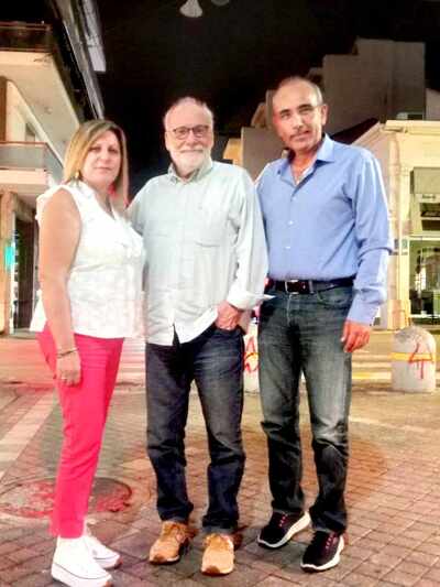 Ο πρόεδρος του Γραφείου Ποιήσεως Αντώνης...