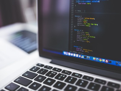 Δικογραφία για 28χρονο που έστειλε απειλ...