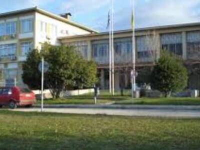 Προσλήψεις πέντε συμβασιούχων στο Πανεπι...