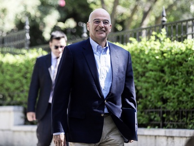 Αυστηρό μήνυμα Δένδια σε Ερντογάν για τη...