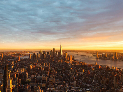 Οι ουρανοξύστες... βυθίζουν τη Νέα Υόρκη...