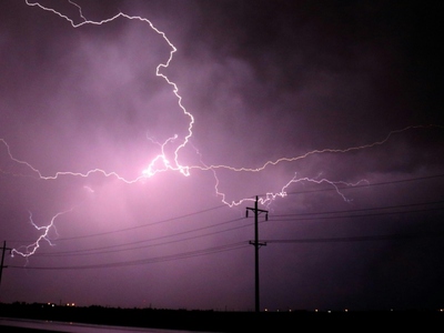 Πάνω από 40.000 κεραυνοί έπεσαν τη Δευτέ...