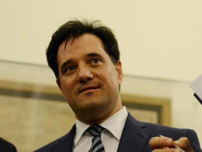 Δημοσκόπηση δείχνει δεύτερο τον Άδωνι