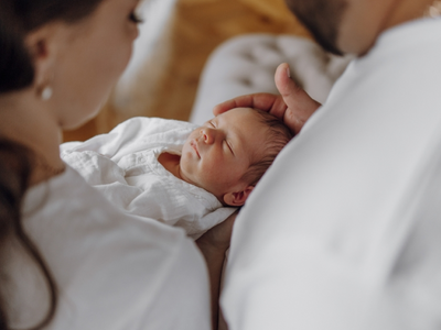 Αυξήθηκαν οι υιοθεσίες στην Ελλάδα