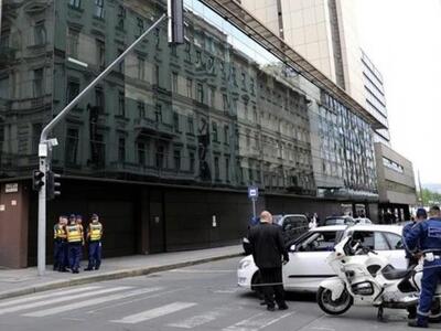 Ουγγαρία: Σύλληψη 16χρονης από την Ολλαν...