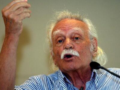 Ηχηρή παρέμβαση Γλέζου: "Ο στόχος ε...