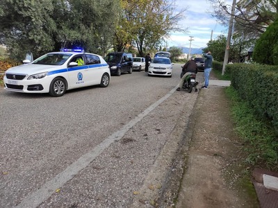 Αγρίνιο: Τραυματίες αστυνομικοί σε τροχαίο