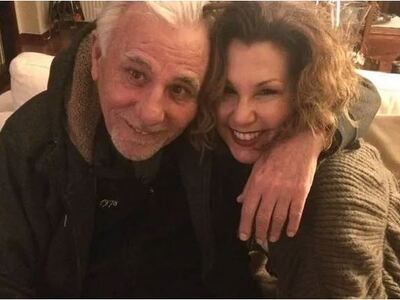 Σπύρος Καρατζαφέρης: “Φίλησέ μου τη μαμά...