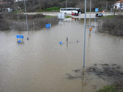 Συνεχής η μάχη με τα νερά στον Έβρο