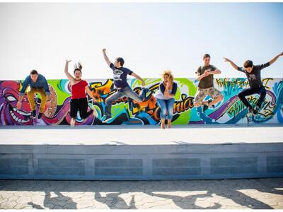 Οι μοναδικοί Improvatores με την παράστα...