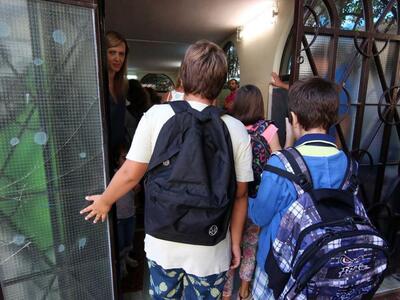 Αγιασμός στα δημοτικά σχολεία και μετά.....