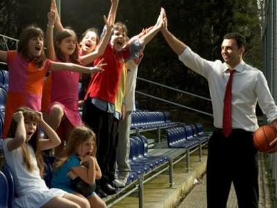 Κικίλιας: Η βία δεν θα φύγει επειδή κλεί...