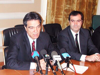 Κυβέρνηση: ο Βγενόπουλος δεν έδωσε χρήμα...